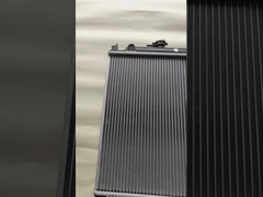 Máquina escavadora pequena Replacement 1432296 do radiador do tanque de água do radiador E303 da água