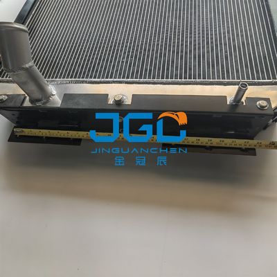 Máquina escavadora pequena Fitting Aluminum do sistema de refrigeração R215-7 da água do radiador do tanque