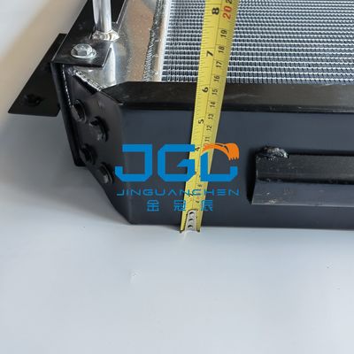 Máquina escavadora pequena Fitting Aluminum do sistema de refrigeração R215-7 da água do radiador do tanque