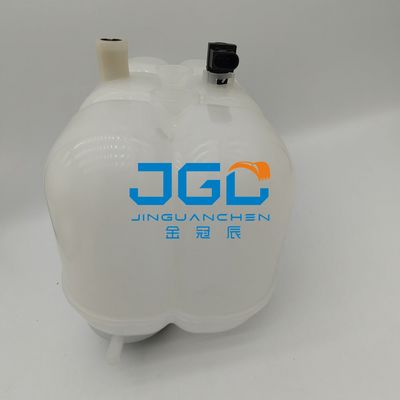 A máquina escavadora Accessories 17411509 17411510 aplica-se ao tanque de água auxiliar de EC200D EC210D