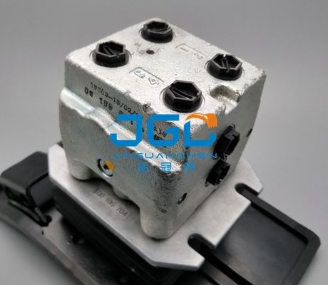 Aplicável ao conjunto de válvula do freio de Accessories Pedal Foot da máquina escavadora de SY55 SY65 SY75