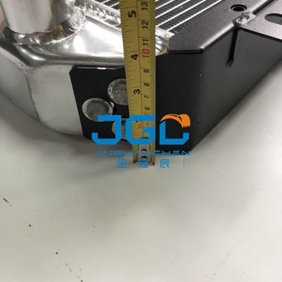 Acessórios de escavadeiras SH280 Tanque de água Radiador Partes de máquinas de engenharia
