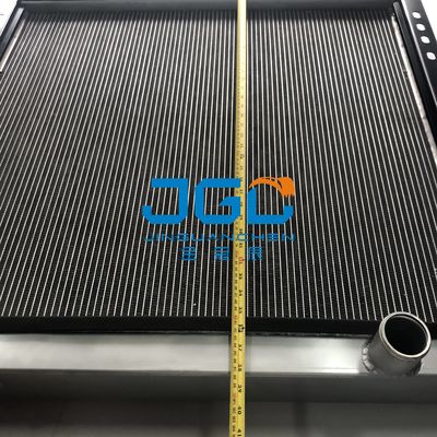 Acessórios de escavadeiras 230 Tanque de água Radiador Partes de máquinas de engenharia