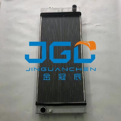 Acessórios de escavadeiras HD820-5 Tanque de água Radiador Partes de máquinas de engenharia