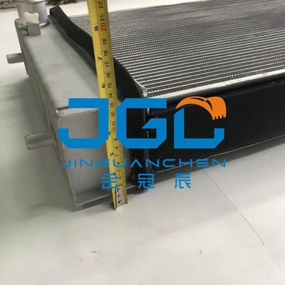 Acessórios de escavadeiras HD820-5 Tanque de água Radiador Partes de máquinas de engenharia