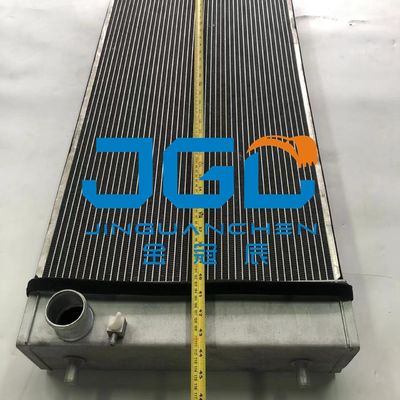 Acessórios de escavadeiras HD820-5 Tanque de água Radiador Partes de máquinas de engenharia