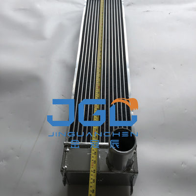 Peças sobressalentes de escavadeira Radiador PC240-8MO Refrigerador de óleo Para 7835-46-1007 Komatsu