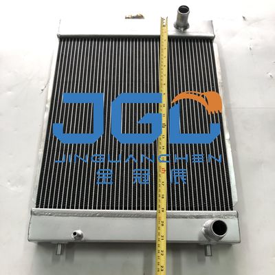 EX30 Peças sobressalentes de escavadeiras Tanque de água Refrigerador de óleo Radiador para tanque 4428333