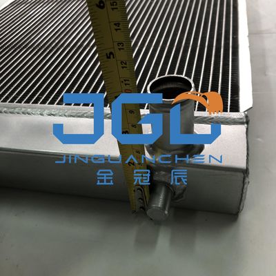 EX30 Peças sobressalentes de escavadeiras Tanque de água Refrigerador de óleo Radiador para tanque 4428333