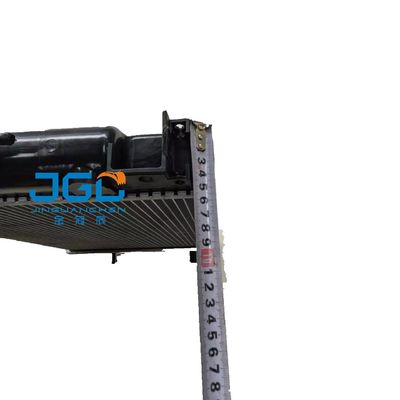 PC40-8 PC50-8 PC35-8 PC30-8 Radiador de escavadeira 20T-03-81111