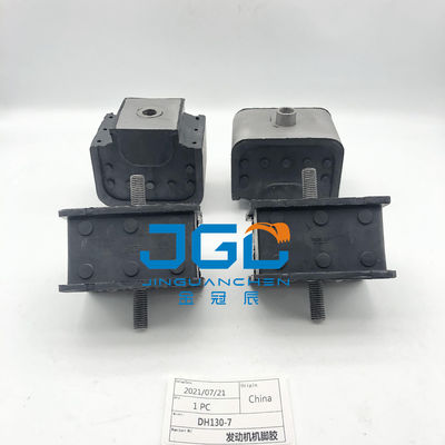 Peças de escavadeira Doosan Daewoo DH130-7 Motor Foot Rubber Shockproof Adesivo.