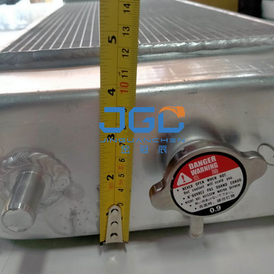 Refrigerador de água EX120-3 EX120-2 Excavadora Radiador Tanque de água 4285626 4274494 4682423 4655044 4477939