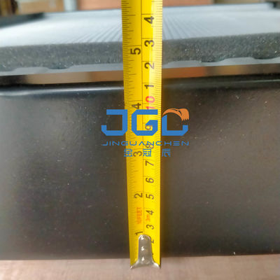 R225-7 R210 R210-7 R215 RC215-7 RD220-7 Radiador de tanque de água OE 11N6-43011 Para motor de escavadeira Hyundai