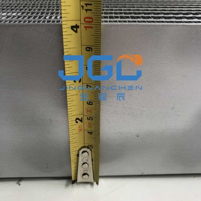 Peças sobressalentes de escavadeiras DX500 Peças de arrefecimento hidráulico Tanque de água Radiador de escavadeiras 440211-00848 440211-00511
