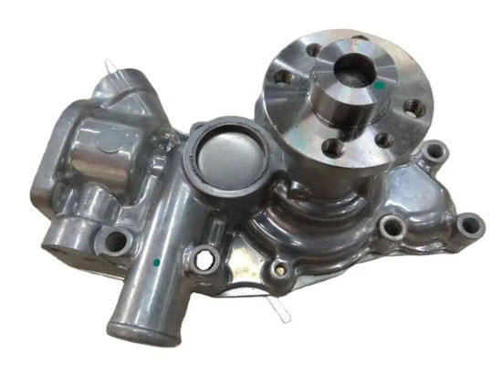 Excavadora SK75-8 EX55 EX50U ZAX70 ZAX55 Motor 4LE2 4LE1 Mini bomba de água 8972541483 8-98126230-1 8-94140341-0 8972541481