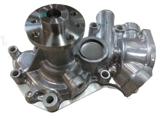 Excavadora SK75-8 EX55 EX50U ZAX70 ZAX55 Motor 4LE2 4LE1 Mini bomba de água 8972541483 8-98126230-1 8-94140341-0 8972541481