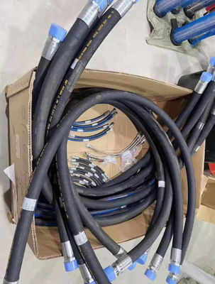 Tubos hidráulicos CAT320/323/326/336/330/345/374 545563757546 Partes hidráulicas de escavadeiras