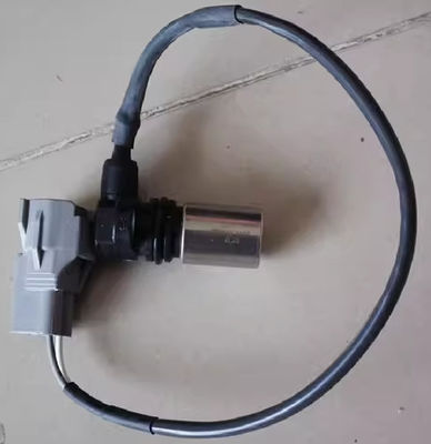 Sensor de velocidade do eixo de válvula ZX200/240-3/330/360/450/470 Partes de escavadeira 45745734