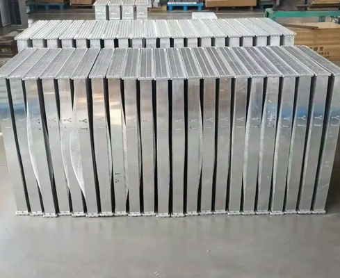 Aplicações de engenharia Radiador de escavadeira E120B Partes de escavadeira