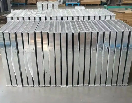 Peças de escavadeira Radiador de escavadeira PC50 Boa qualidade para fábricas de escavadeiras