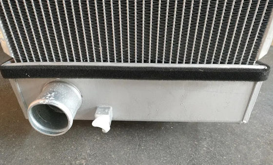 PC200-8 PC220-8 PC220LC-8 PC240-8 PC240LC-8 Radiador de escavadeira 206-03-21412 206-03-21411