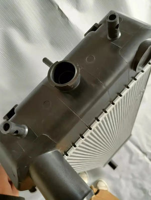 ZAX240-3 ZAX250-3 ZAX260-3 ZAX270-3 ZAX280-3 ZAX360W-3 Radiador de escavadeira 4650355