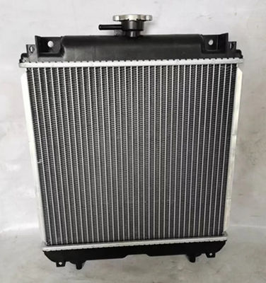 Radiador de tanque de água Assy RA221-42300 Para escavadeira Kubota U15 U17 U15-3 U17-3