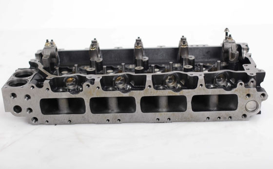 Novo conjunto de cabeças de cilindros Isuzu 4HK1 Peças sobressalentes de motores diesel Peças de máquinas de construção