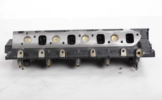 Novo conjunto de cabeças de cilindros Isuzu 4HK1 Peças sobressalentes de motores diesel Peças de máquinas de construção
