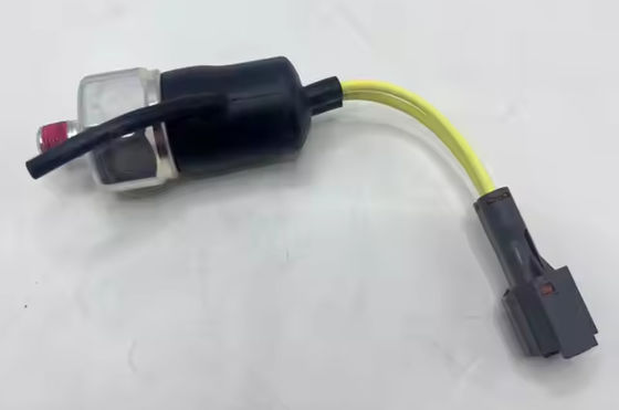1-82410170-1 Sensor de pressão de óleo para 6HK1 Motor ZX300 Sany 305 335 Excavadora