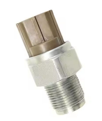 4HK1 6HK1 Motor SK200-8 Excavadora Sensor de pressão do combustível do comboio comum 4990006131 499000-6131 4332040