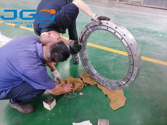 rolamento de rolo de Slewing Bearing Cross da máquina escavadora 20y-25-21100 para PC200-6 PC210-6 PC220-6