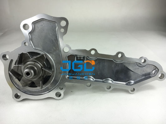 Bomba de água diesel 1G730-73032 de Engine Parts V2203 da máquina escavadora 1A051-73032